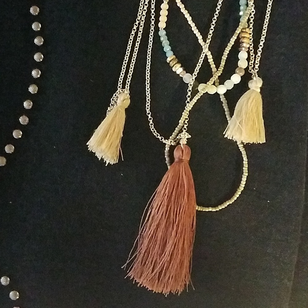 NWOT RARE Nakamol Boho Tassle & Beaded Necklace - Picture 5 of 8